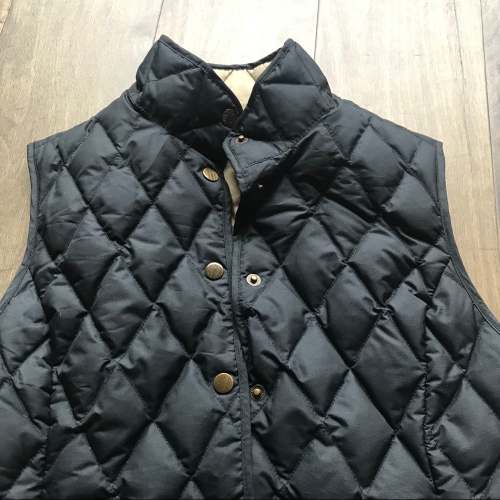 Eddie Bauer Goose Down Quilted Vest. Pacific Northwest Style And Very Demure View 4